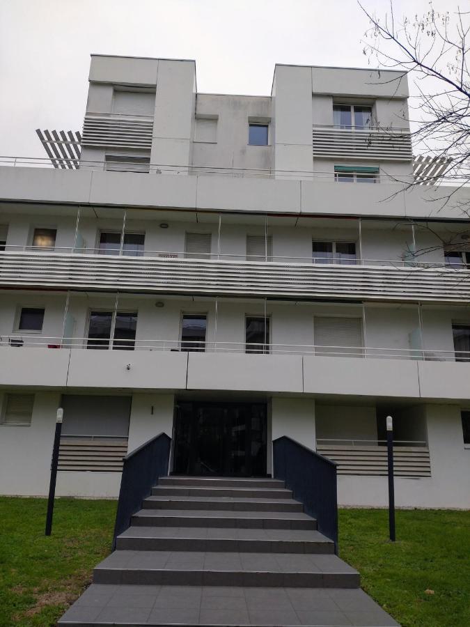 Suite Privee A Bordeaux Cauderan Exterior photo